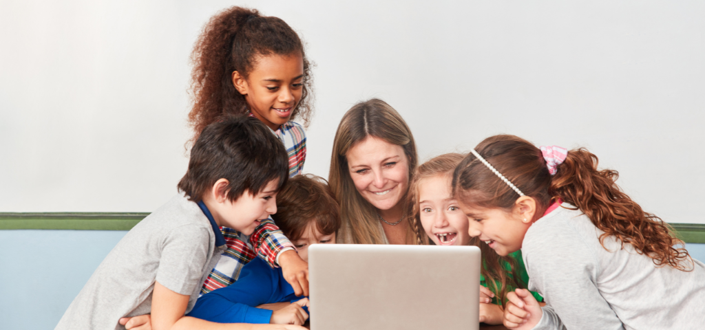 4 Ways Social Media Can Benefit Your Student's Learning Experience