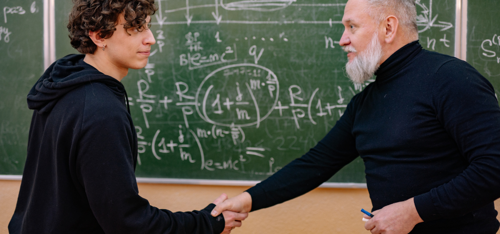 5 Reasons Students Should Meet with Professors During Office Hours