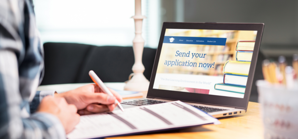 Juniors—Complete This College Admissions Checklist This Semester